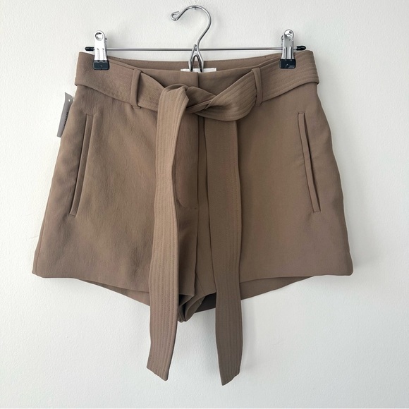 NWT Aritzia Wilfred Tie Front Belted High Rise Trouser Shorts - Picture 2 of 8